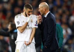 Uppgifter: PSG drömmer om Zidane och Benzema